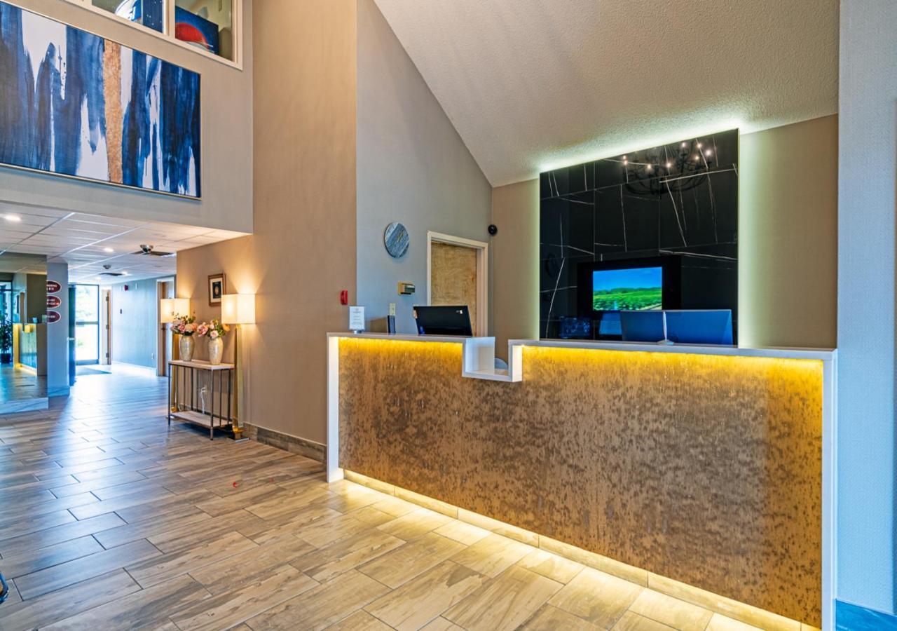 Slumber Inn New Minas Екстериор снимка
