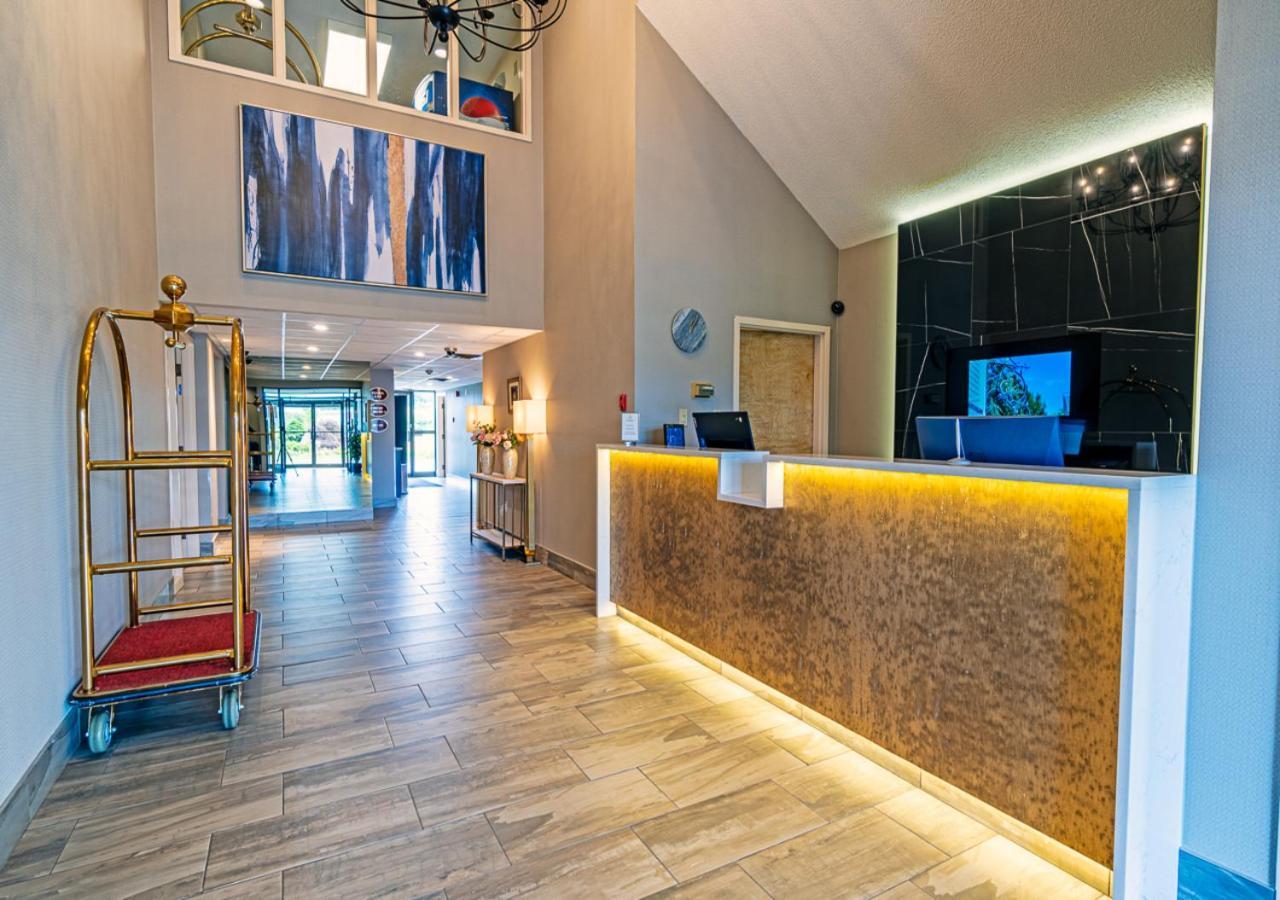 Slumber Inn New Minas Екстериор снимка